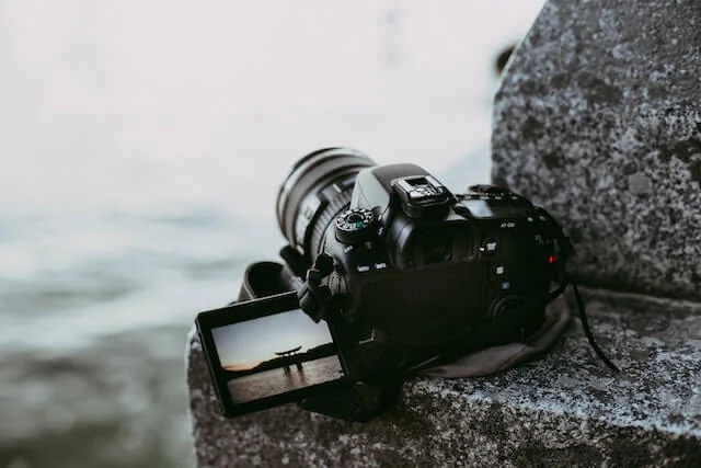 Canon Digitalkamera mit Klappdisplay